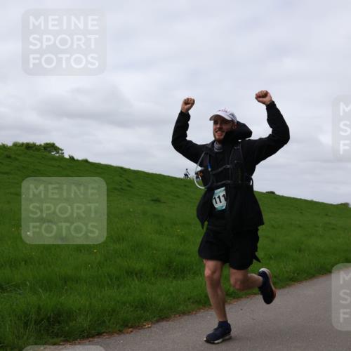 04.05.2025 - 8. Wedeler Halbmarathon Yannick Fuchs http://msf.ph/oto/7827358 04.05.2025 11:57:09 Laufen 111, 183 meine-sportfotos.de