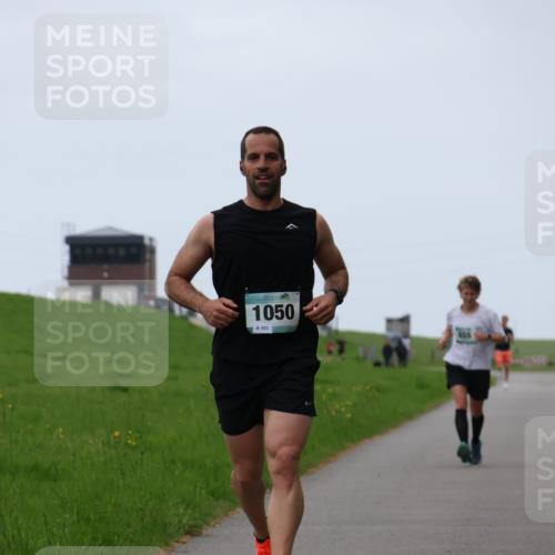 04.05.2025 - 8. Wedeler Halbmarathon Yannick Fuchs http://msf.ph/oto/7827360 04.05.2025 11:14:53 Laufen 1050, 151, 655 meine-sportfotos.de