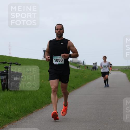04.05.2025 - 8. Wedeler Halbmarathon Yannick Fuchs http://msf.ph/oto/7827388 04.05.2025 11:14:54 Laufen 1050, 151 meine-sportfotos.de