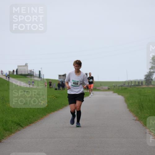 04.05.2025 - 8. Wedeler Halbmarathon Yannick Fuchs http://msf.ph/oto/7827400 04.05.2025 11:14:55 Laufen 0, 655 meine-sportfotos.de