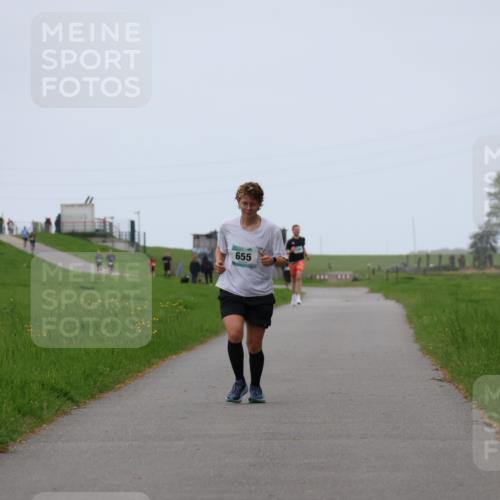 04.05.2025 - 8. Wedeler Halbmarathon Yannick Fuchs http://msf.ph/oto/7827405 04.05.2025 11:14:55 Laufen 655, 14 meine-sportfotos.de