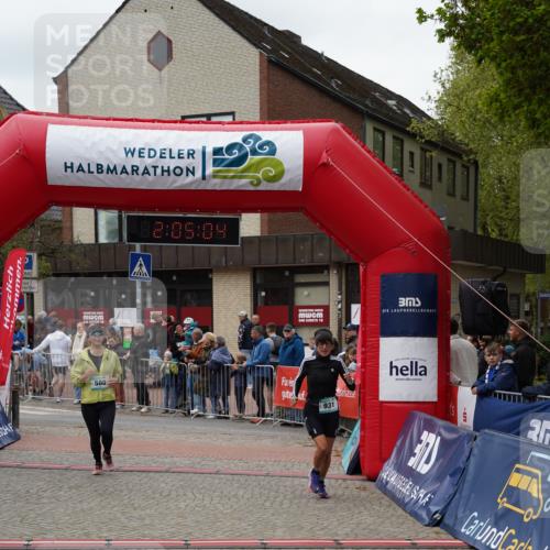 04.05.2025 - 8. Wedeler Halbmarathon Felixshl http://msf.ph/oto/7827411 04.05.2025 12:05:02 Ziel 580, 931 meine-sportfotos.de