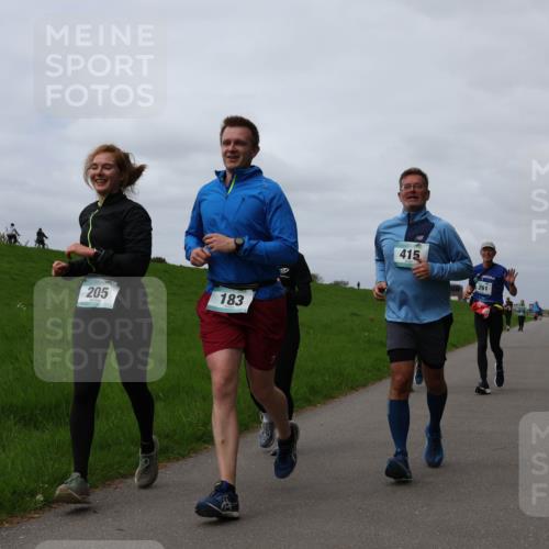 04.05.2025 - 8. Wedeler Halbmarathon Yannick Fuchs http://msf.ph/oto/7827440 04.05.2025 11:57:12 Laufen 205, 183, 415, 261 meine-sportfotos.de