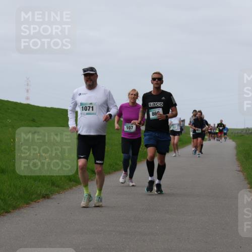 04.05.2025 - 8. Wedeler Halbmarathon Yannick Fuchs http://msf.ph/oto/7827477 04.05.2025 11:34:27 Laufen 1071, 107, 866, 633 meine-sportfotos.de
