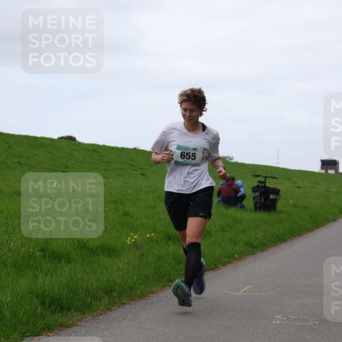 04.05.2025 - 8. Wedeler Halbmarathon Yannick Fuchs http://msf.ph/oto/7827516 04.05.2025 11:15:03 Laufen 655 meine-sportfotos.de