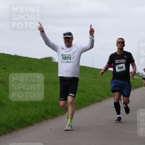 04.05.2025 - 8. Wedeler Halbmarathon Yannick Fuchs http://msf.ph/oto/7827543 04.05.2025 11:34:30 Laufen 1071, 117, 866 meine-sportfotos.de