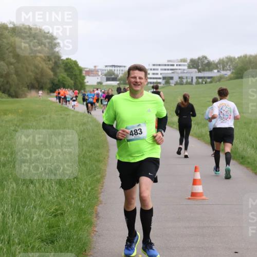 04.05.2025 - 8. Wedeler Halbmarathon Yannick Fuchs http://msf.ph/oto/7827589 04.05.2025 11:15:10 Laufen 483 meine-sportfotos.de