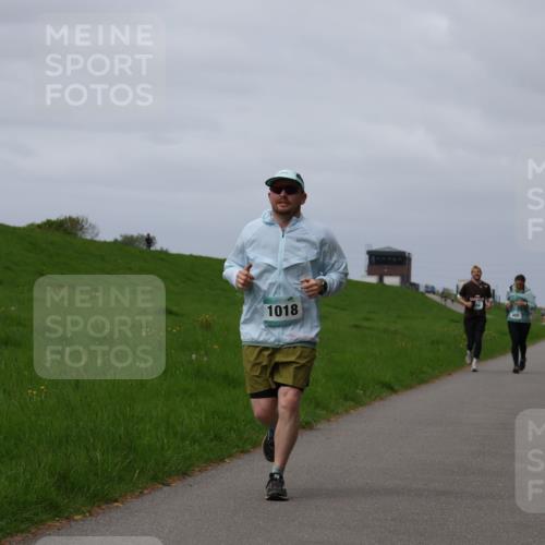 04.05.2025 - 8. Wedeler Halbmarathon Yannick Fuchs http://msf.ph/oto/7827601 04.05.2025 11:57:18 Laufen 1018 meine-sportfotos.de