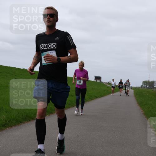 04.05.2025 - 8. Wedeler Halbmarathon Yannick Fuchs http://msf.ph/oto/7827607 04.05.2025 11:34:32 Laufen 67, 107 meine-sportfotos.de