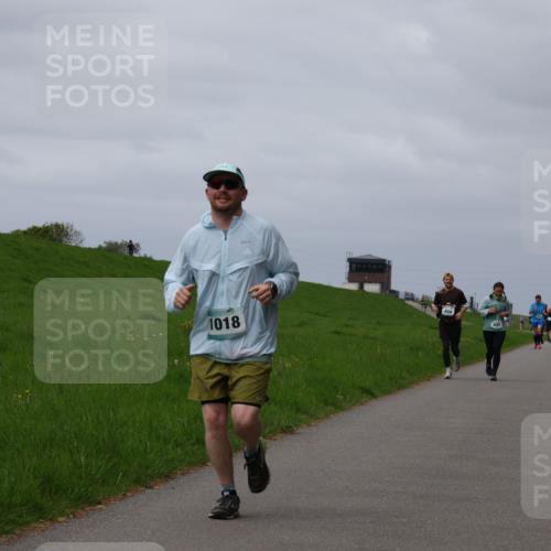 04.05.2025 - 8. Wedeler Halbmarathon Yannick Fuchs http://msf.ph/oto/7827621 04.05.2025 11:57:18 Laufen 1018 meine-sportfotos.de