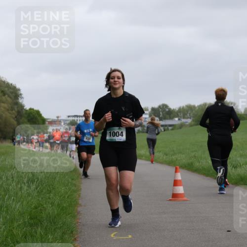 04.05.2025 - 8. Wedeler Halbmarathon Yannick Fuchs http://msf.ph/oto/7827676 04.05.2025 11:15:25 Laufen 228, 1004 meine-sportfotos.de