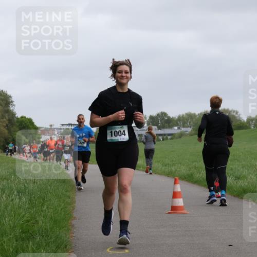 04.05.2025 - 8. Wedeler Halbmarathon Yannick Fuchs http://msf.ph/oto/7827687 04.05.2025 11:15:26 Laufen 1004, 228, 147 meine-sportfotos.de
