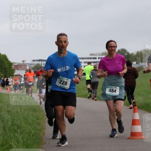 04.05.2025 - 8. Wedeler Halbmarathon Yannick Fuchs http://msf.ph/oto/7827763 04.05.2025 11:15:29 Laufen 154, 228, 484 meine-sportfotos.de