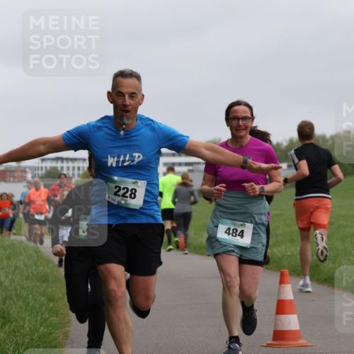 04.05.2025 - 8. Wedeler Halbmarathon Yannick Fuchs http://msf.ph/oto/7827775 04.05.2025 11:15:30 Laufen 228, 154, 484 meine-sportfotos.de