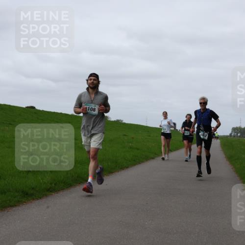 04.05.2025 - 8. Wedeler Halbmarathon Yannick Fuchs http://msf.ph/oto/7827801 04.05.2025 11:34:42 Laufen 108, 1012 meine-sportfotos.de
