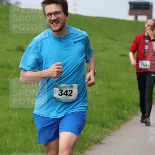 04.05.2025 - 8. Wedeler Halbmarathon Yannick Fuchs http://msf.ph/oto/7827824 04.05.2025 11:57:44 Laufen 342, 153 meine-sportfotos.de