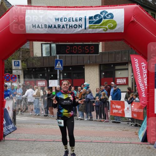 04.05.2025 - 8. Wedeler Halbmarathon Felixshl http://msf.ph/oto/7827847 04.05.2025 12:05:57 Ziel 45, 91, 92, 469, 958 meine-sportfotos.de