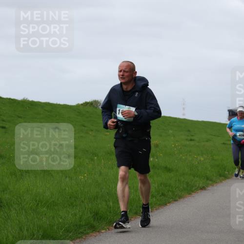 04.05.2025 - 8. Wedeler Halbmarathon Yannick Fuchs http://msf.ph/oto/7827959 04.05.2025 11:58:10 Laufen 14, 409 meine-sportfotos.de