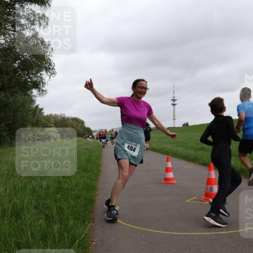 04.05.2025 - 8. Wedeler Halbmarathon Yannick Fuchs http://msf.ph/oto/7827967 04.05.2025 11:15:35 Laufen 484 meine-sportfotos.de