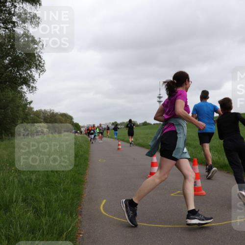 04.05.2025 - 8. Wedeler Halbmarathon Yannick Fuchs http://msf.ph/oto/7827977 04.05.2025 11:15:35 Laufen  meine-sportfotos.de