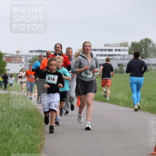 04.05.2025 - 8. Wedeler Halbmarathon Yannick Fuchs http://msf.ph/oto/7827998 04.05.2025 11:15:36 Laufen 1929, 616, 04, 701 meine-sportfotos.de