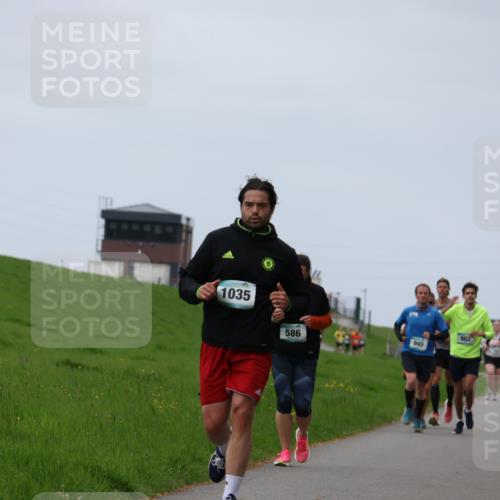 04.05.2025 - 8. Wedeler Halbmarathon Yannick Fuchs http://msf.ph/oto/7828023 04.05.2025 11:34:54 Laufen 1035, 586, 945, 982 meine-sportfotos.de