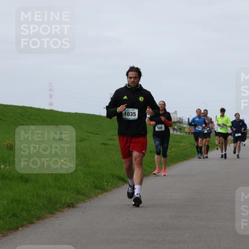 04.05.2025 - 8. Wedeler Halbmarathon Yannick Fuchs http://msf.ph/oto/7828059 04.05.2025 11:34:56 Laufen 1035, 586 meine-sportfotos.de