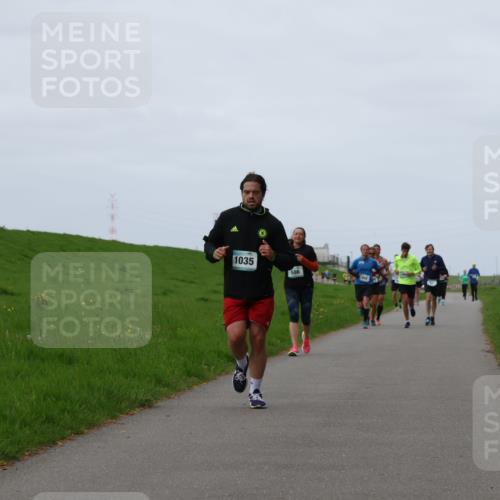 04.05.2025 - 8. Wedeler Halbmarathon Yannick Fuchs http://msf.ph/oto/7828064 04.05.2025 11:34:56 Laufen 1035, 586 meine-sportfotos.de