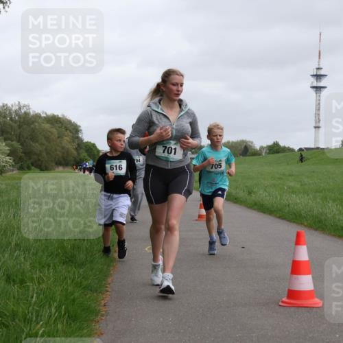 04.05.2025 - 8. Wedeler Halbmarathon Yannick Fuchs http://msf.ph/oto/7828076 04.05.2025 11:15:42 Laufen 616, 04, 701, 705 meine-sportfotos.de