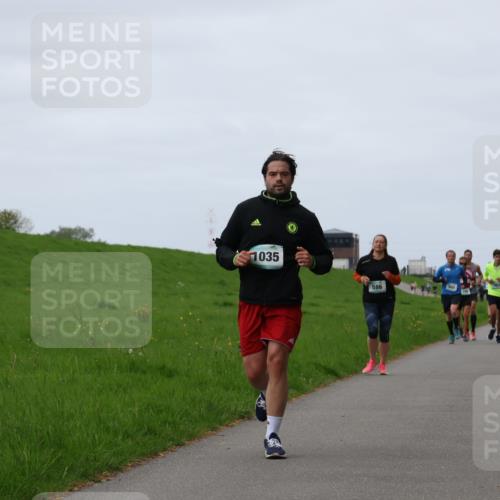 04.05.2025 - 8. Wedeler Halbmarathon Yannick Fuchs http://msf.ph/oto/7828091 04.05.2025 11:34:57 Laufen 1035, 586, 945 meine-sportfotos.de