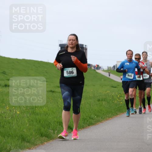 04.05.2025 - 8. Wedeler Halbmarathon Yannick Fuchs http://msf.ph/oto/7828154 04.05.2025 11:35:00 Laufen 586, 945, 851, 982, 186, 51 meine-sportfotos.de
