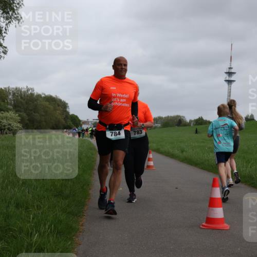 04.05.2025 - 8. Wedeler Halbmarathon Yannick Fuchs http://msf.ph/oto/7828155 04.05.2025 11:15:47 Laufen 784, 783 meine-sportfotos.de