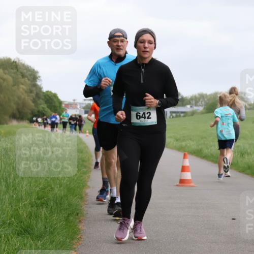 04.05.2025 - 8. Wedeler Halbmarathon Yannick Fuchs http://msf.ph/oto/7828212 04.05.2025 11:15:49 Laufen 642 meine-sportfotos.de