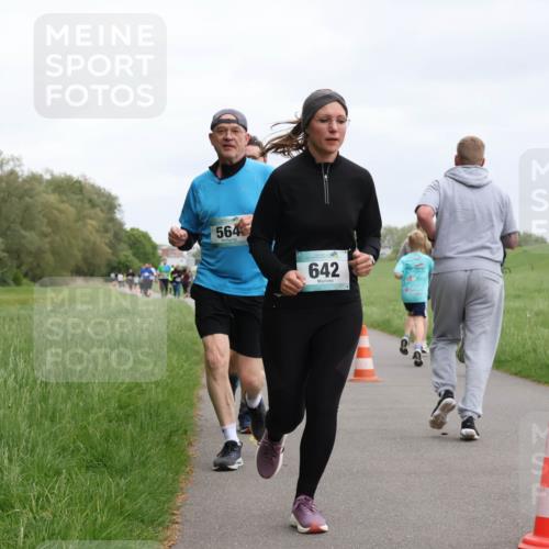 04.05.2025 - 8. Wedeler Halbmarathon Yannick Fuchs http://msf.ph/oto/7828225 04.05.2025 11:15:50 Laufen 564, 642 meine-sportfotos.de