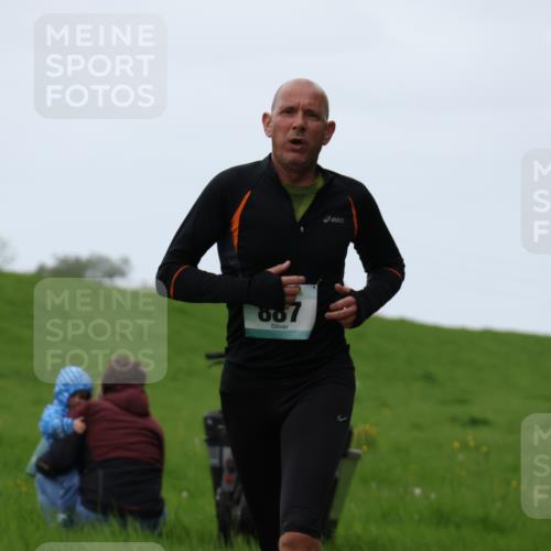 04.05.2025 - 8. Wedeler Halbmarathon Yannick Fuchs http://msf.ph/oto/7828268 04.05.2025 11:15:56 Laufen 867 meine-sportfotos.de