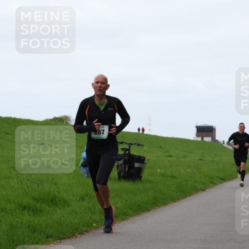 04.05.2025 - 8. Wedeler Halbmarathon Yannick Fuchs http://msf.ph/oto/7828293 04.05.2025 11:15:57 Laufen 887 meine-sportfotos.de