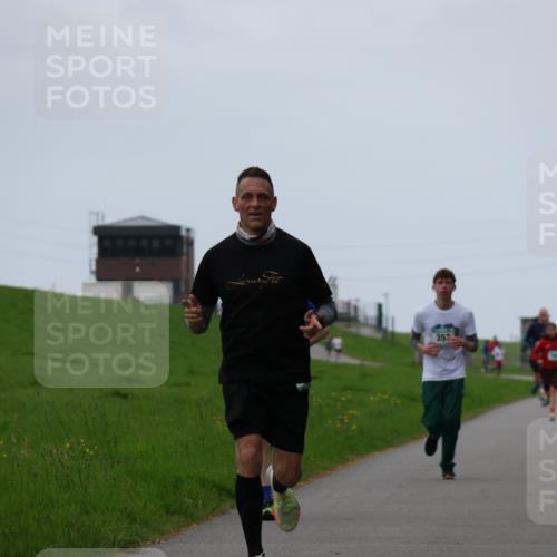 04.05.2025 - 8. Wedeler Halbmarathon Yannick Fuchs http://msf.ph/oto/7828320 04.05.2025 11:15:59 Laufen 352 meine-sportfotos.de