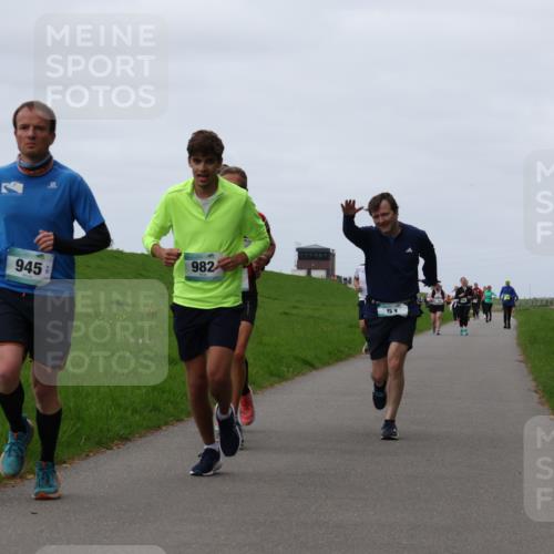 04.05.2025 - 8. Wedeler Halbmarathon Yannick Fuchs http://msf.ph/oto/7828325 04.05.2025 11:35:09 Laufen 982, 945 meine-sportfotos.de