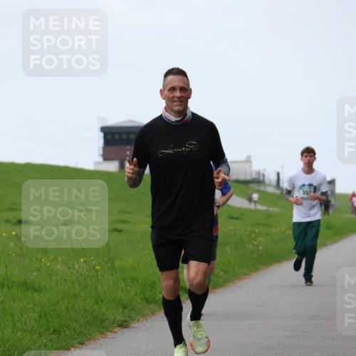 04.05.2025 - 8. Wedeler Halbmarathon Yannick Fuchs http://msf.ph/oto/7828329 04.05.2025 11:15:59 Laufen 352 meine-sportfotos.de