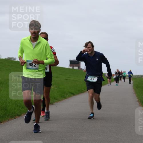 04.05.2025 - 8. Wedeler Halbmarathon Yannick Fuchs http://msf.ph/oto/7828331 04.05.2025 11:35:10 Laufen 945, 84, 982, 6, 51 meine-sportfotos.de