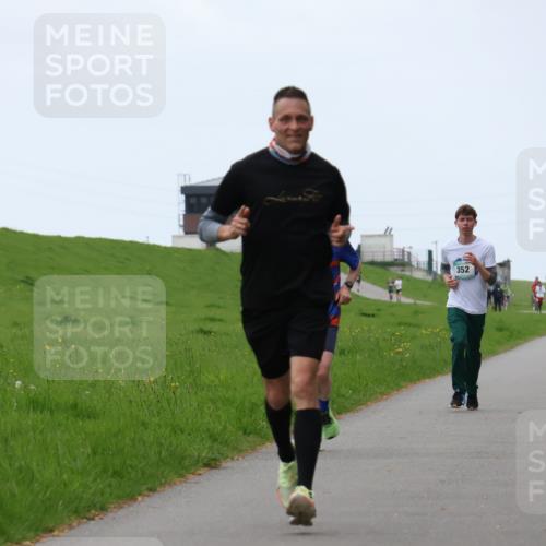 04.05.2025 - 8. Wedeler Halbmarathon Yannick Fuchs http://msf.ph/oto/7828335 04.05.2025 11:16:00 Laufen 352 meine-sportfotos.de