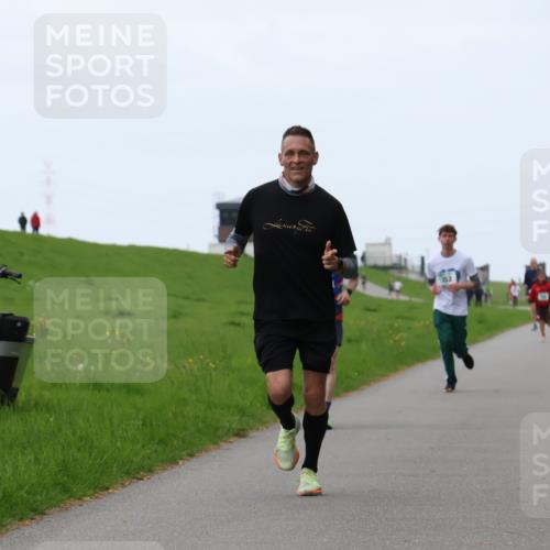 04.05.2025 - 8. Wedeler Halbmarathon Yannick Fuchs http://msf.ph/oto/7828342 04.05.2025 11:16:00 Laufen 2 meine-sportfotos.de