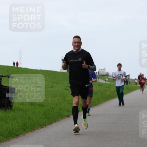 04.05.2025 - 8. Wedeler Halbmarathon Yannick Fuchs http://msf.ph/oto/7828347 04.05.2025 11:16:00 Laufen 352 meine-sportfotos.de
