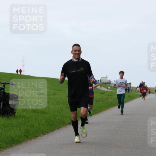 04.05.2025 - 8. Wedeler Halbmarathon Yannick Fuchs http://msf.ph/oto/7828353 04.05.2025 11:16:00 Laufen  meine-sportfotos.de