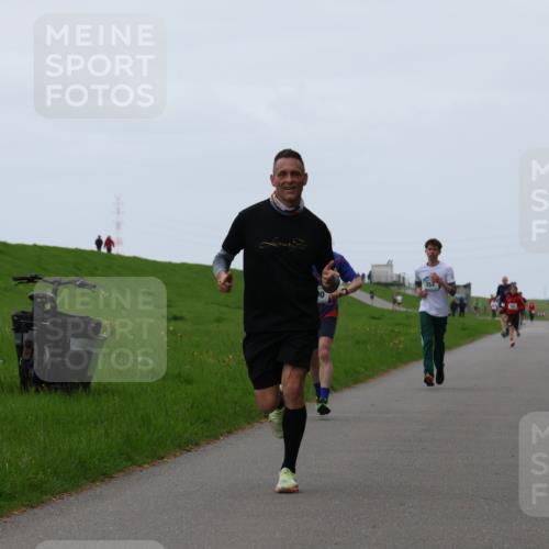 04.05.2025 - 8. Wedeler Halbmarathon Yannick Fuchs http://msf.ph/oto/7828362 04.05.2025 11:16:00 Laufen 0 meine-sportfotos.de