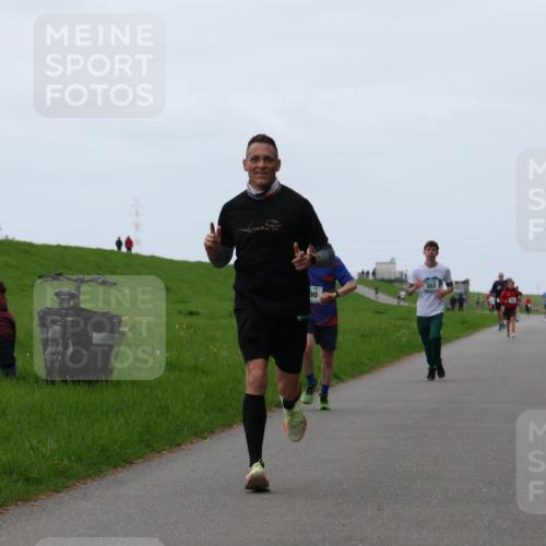 04.05.2025 - 8. Wedeler Halbmarathon Yannick Fuchs http://msf.ph/oto/7828369 04.05.2025 11:16:01 Laufen 90, 352 meine-sportfotos.de