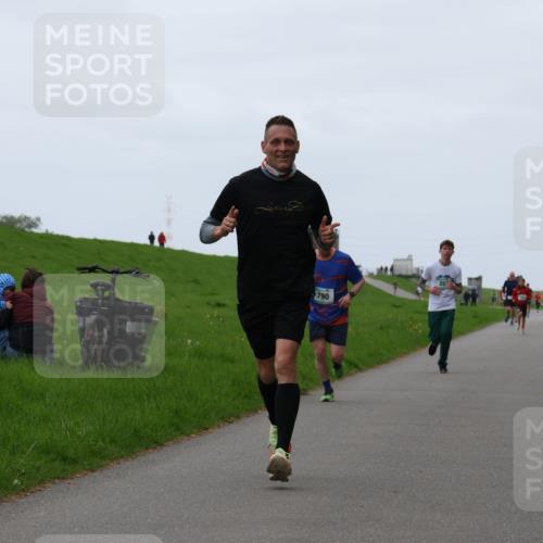 04.05.2025 - 8. Wedeler Halbmarathon Yannick Fuchs http://msf.ph/oto/7828379 04.05.2025 11:16:01 Laufen 790 meine-sportfotos.de