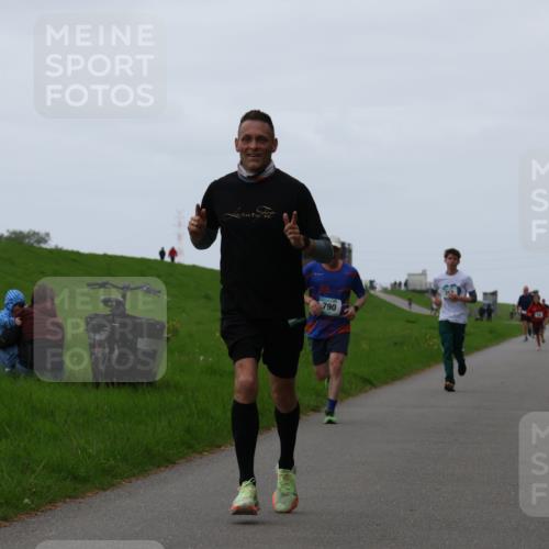04.05.2025 - 8. Wedeler Halbmarathon Yannick Fuchs http://msf.ph/oto/7828382 04.05.2025 11:16:01 Laufen 790 meine-sportfotos.de