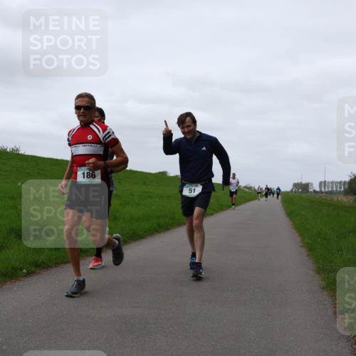 04.05.2025 - 8. Wedeler Halbmarathon Yannick Fuchs http://msf.ph/oto/7828388 04.05.2025 11:35:12 Laufen 186, 51 meine-sportfotos.de