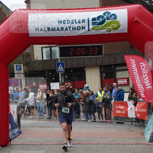 04.05.2025 - 8. Wedeler Halbmarathon Felixshl http://msf.ph/oto/7828406 04.05.2025 12:06:31 Ziel 198, 200, 431, 548 meine-sportfotos.de